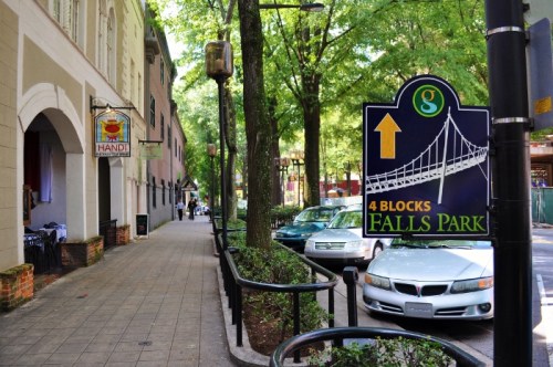 falls-park-signage (700x465)